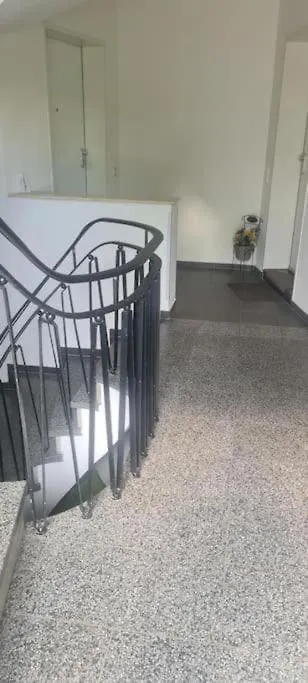 Beauty Apartment Near Messe City And Airport With Garden Кёльн